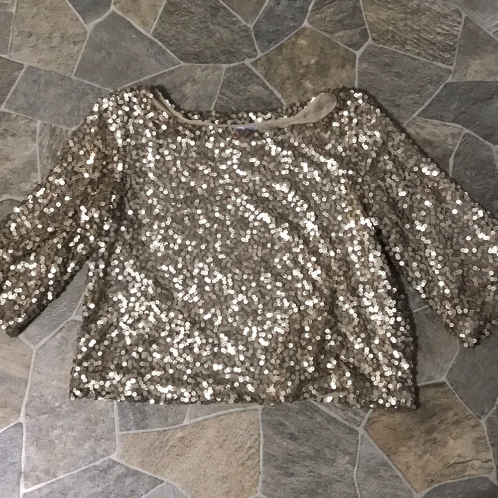 Gold sequin quarter sleeve top